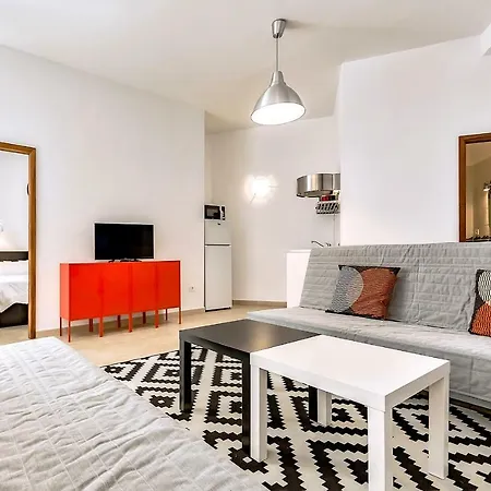 דירה One Bedroom Near Aqualand אדחה